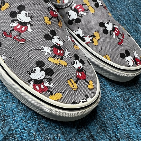 RARE Vans x Disney Mickey Mouse Classic Slip On Sneakers Limited Edition - Picture 6 of 10